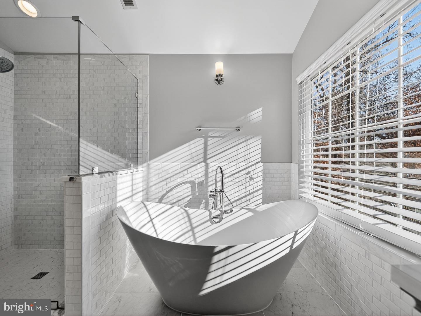 9534 Fernwood Road Bethesda, MD 20817 - Photo 25 of 44