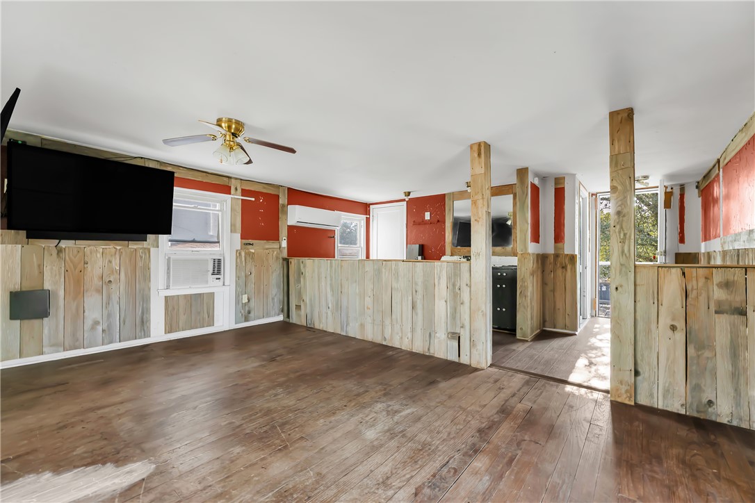800 South Ennis Street Bryan, TX 77803 - Photo 35 of 38 a view of a livingroom with a flat screen tv