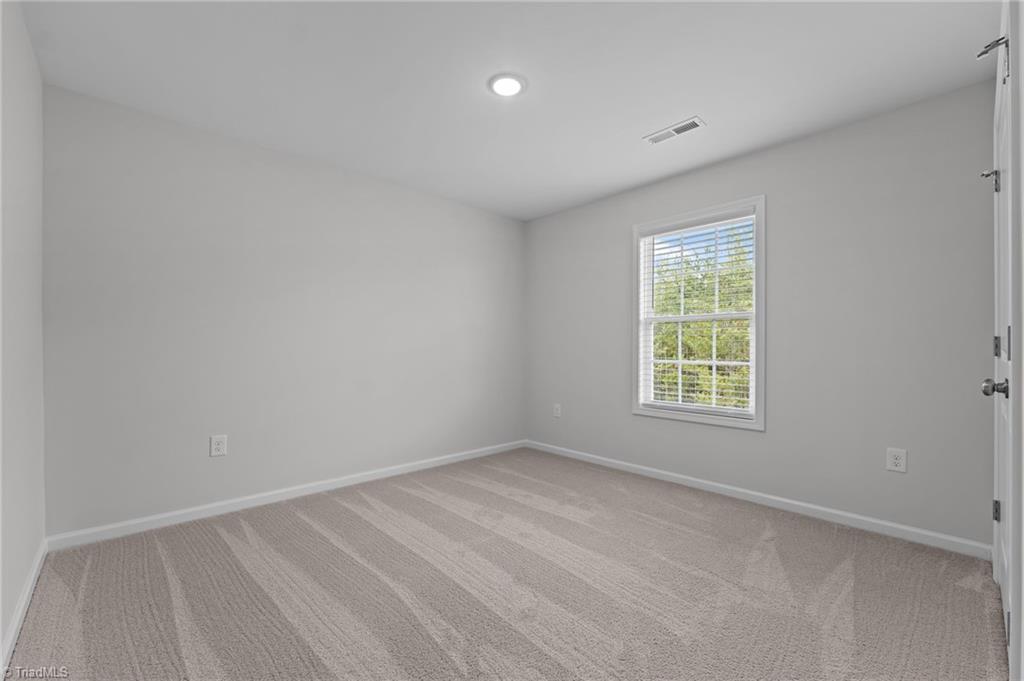 173 Carlton Road Madison, NC 27025 - Photo 27 of 47 4th bedroom upper level