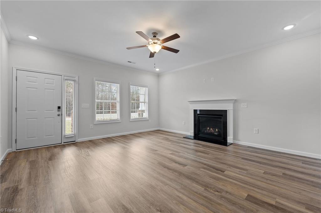 173 Carlton Road Madison, NC 27025 - Photo 5 of 47 Living room