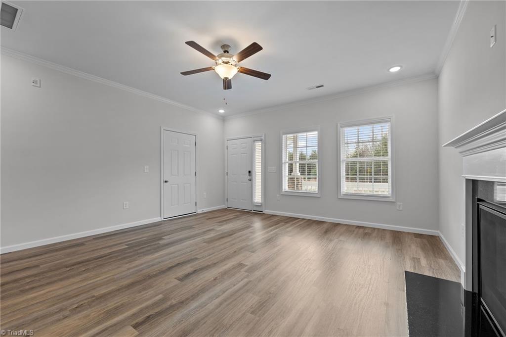 173 Carlton Road Madison, NC 27025 - Photo 6 of 47 Living room