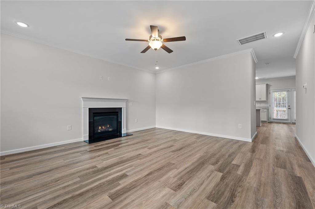 173 Carlton Road Madison, NC 27025 - Photo 7 of 47 Living room with gas logs
