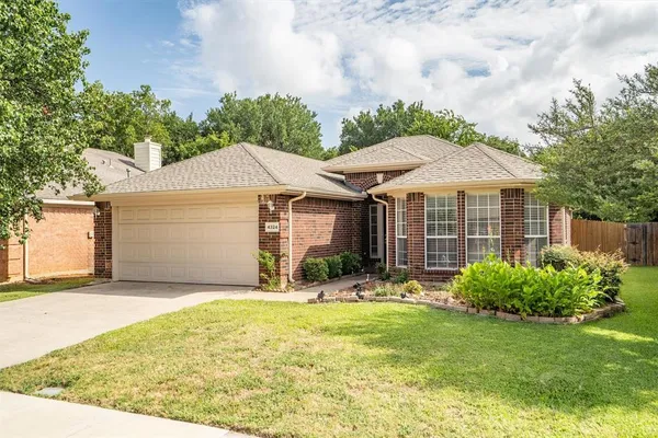 $365,000 | 4324 Stone Hollow Way, Fort Worth, TX 76040