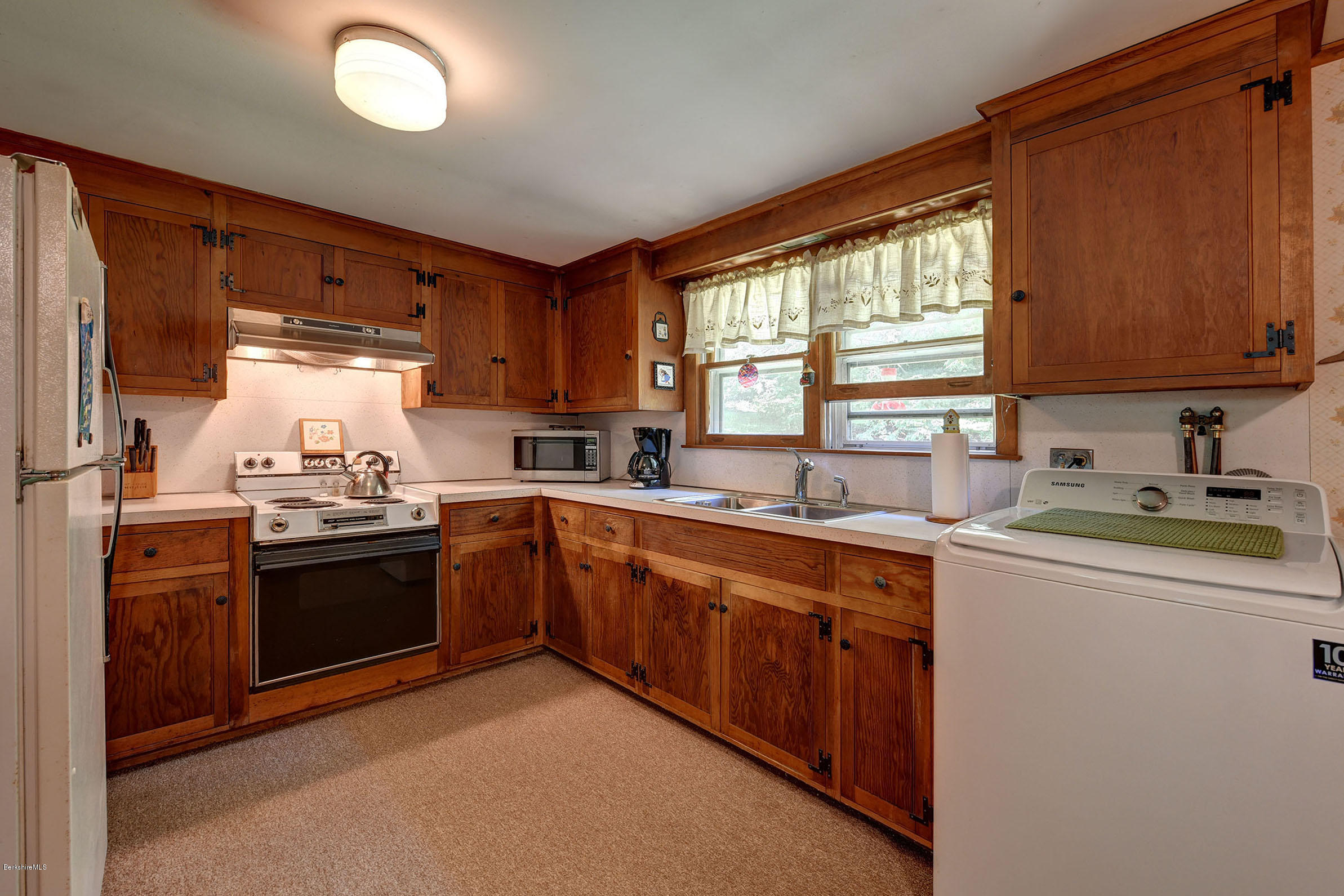 19 Baldwin Hill Road South Egremont, MA 01230 - Photo 11 of 19 9-Kitchen
