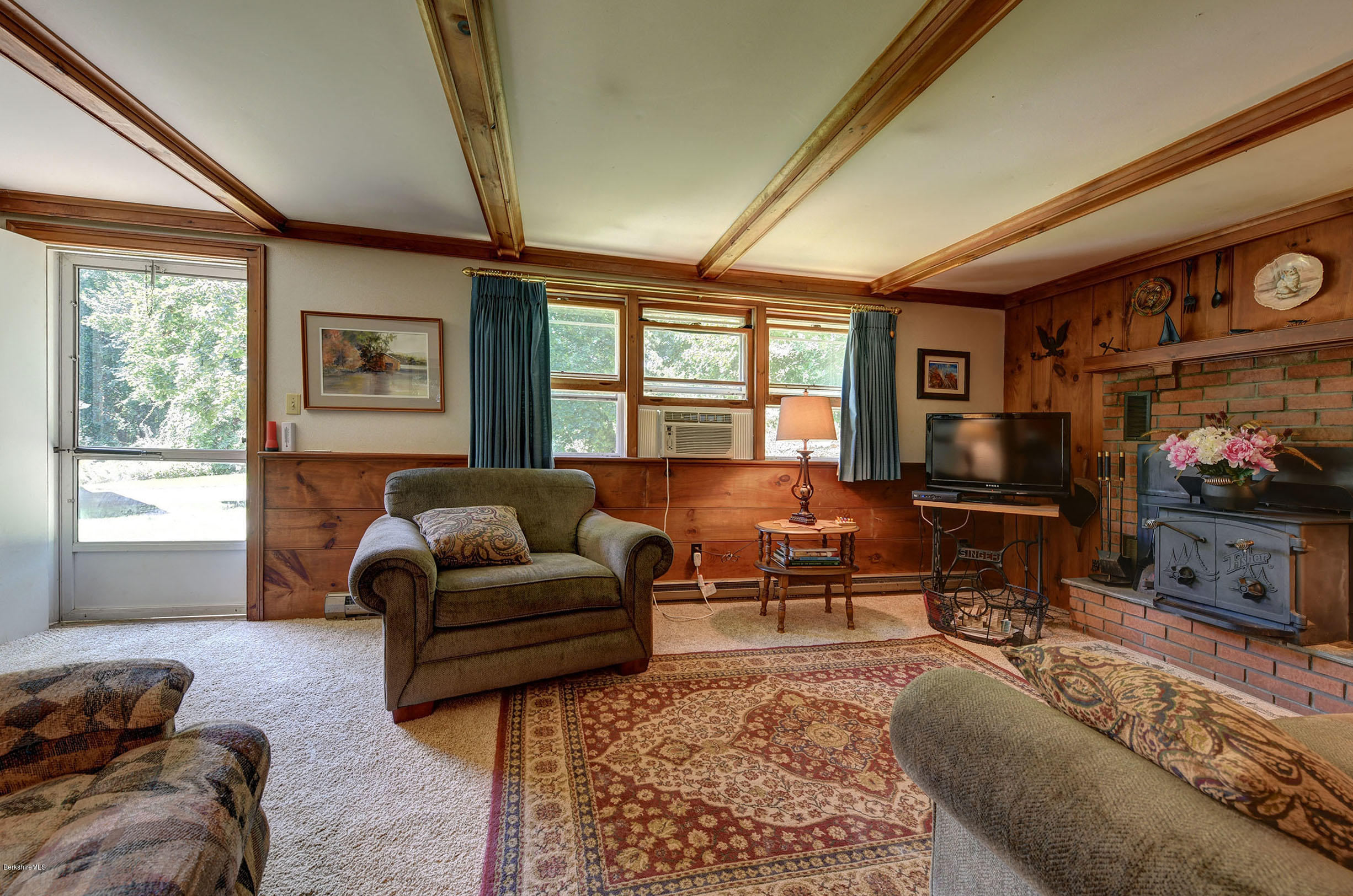 19 Baldwin Hill Road South Egremont, MA 01230 - Photo 7 of 19 5-Living Room