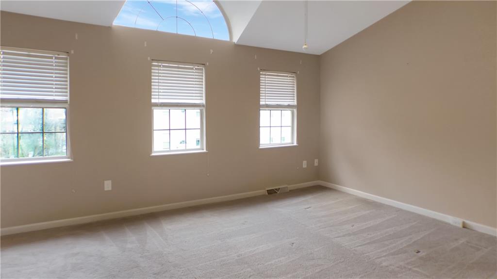 130 Terra Drive McKees Rocks, PA 15136 - Photo 18 of 38 an empty room with windows
