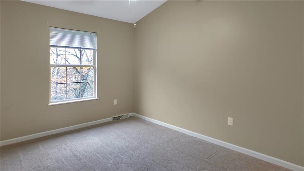 130 Terra Drive McKees Rocks, PA 15136 - Photo 26 of 38 an empty room with a window