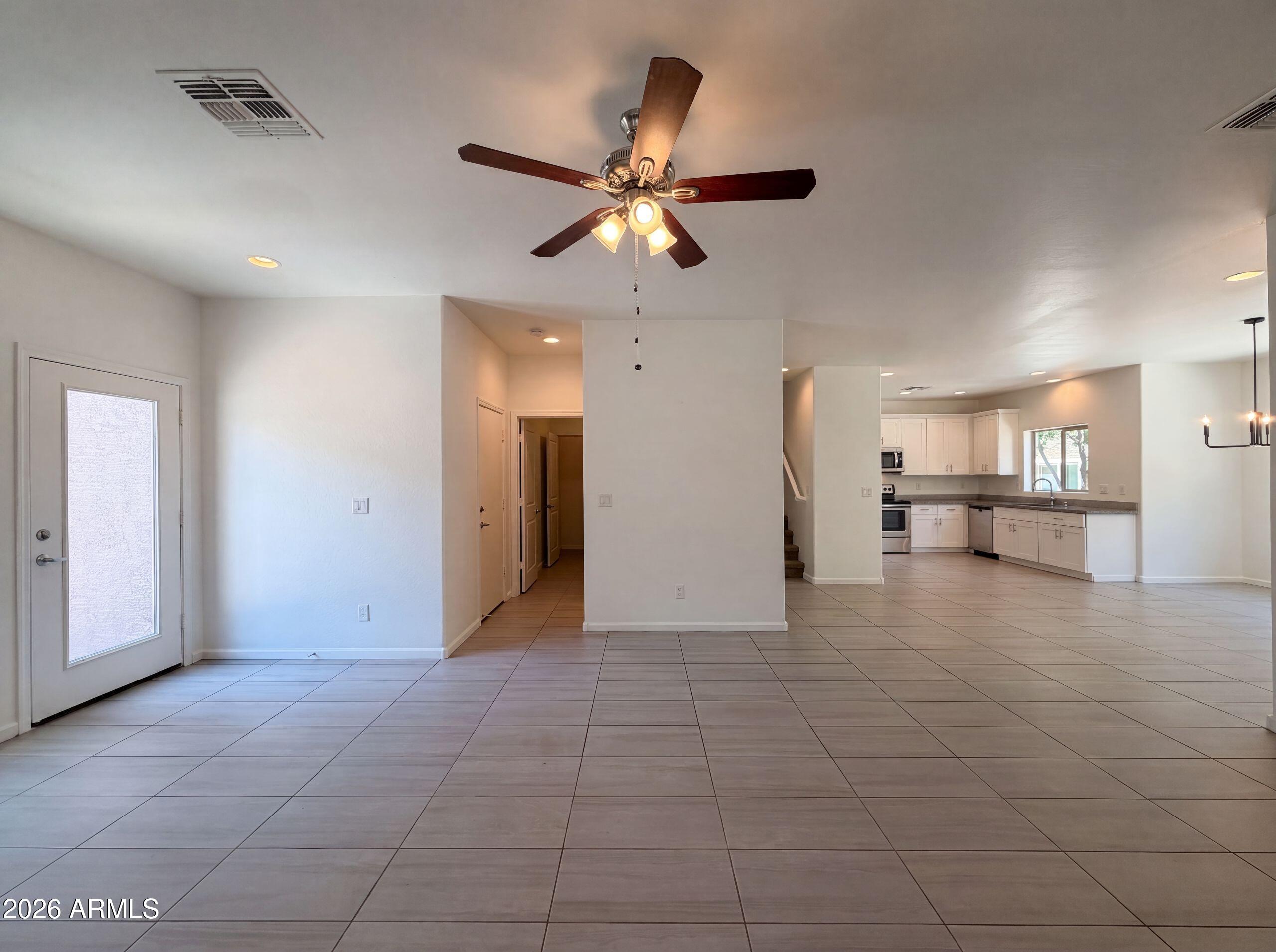 1826 West Pollack Street Phoenix, AZ 85041 - Photo 4 of 23 listing_3
