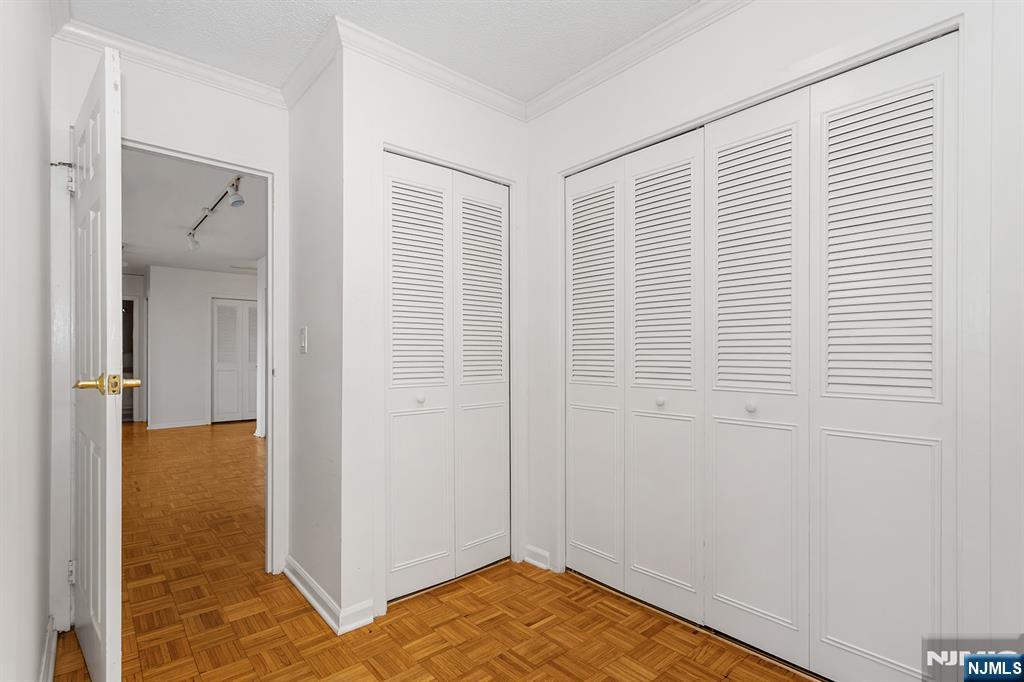 160 Overlook Avenue, Unit 4B Hackensack, NJ 07601 - Photo 19 of 31