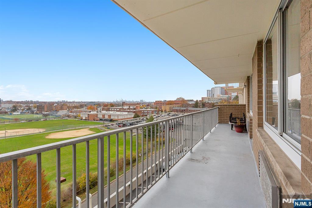 160 Overlook Avenue, Unit 4B Hackensack, NJ 07601 - Photo 21 of 31