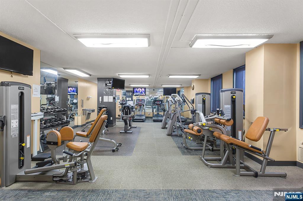 160 Overlook Avenue, Unit 4B Hackensack, NJ 07601 - Photo 24 of 31