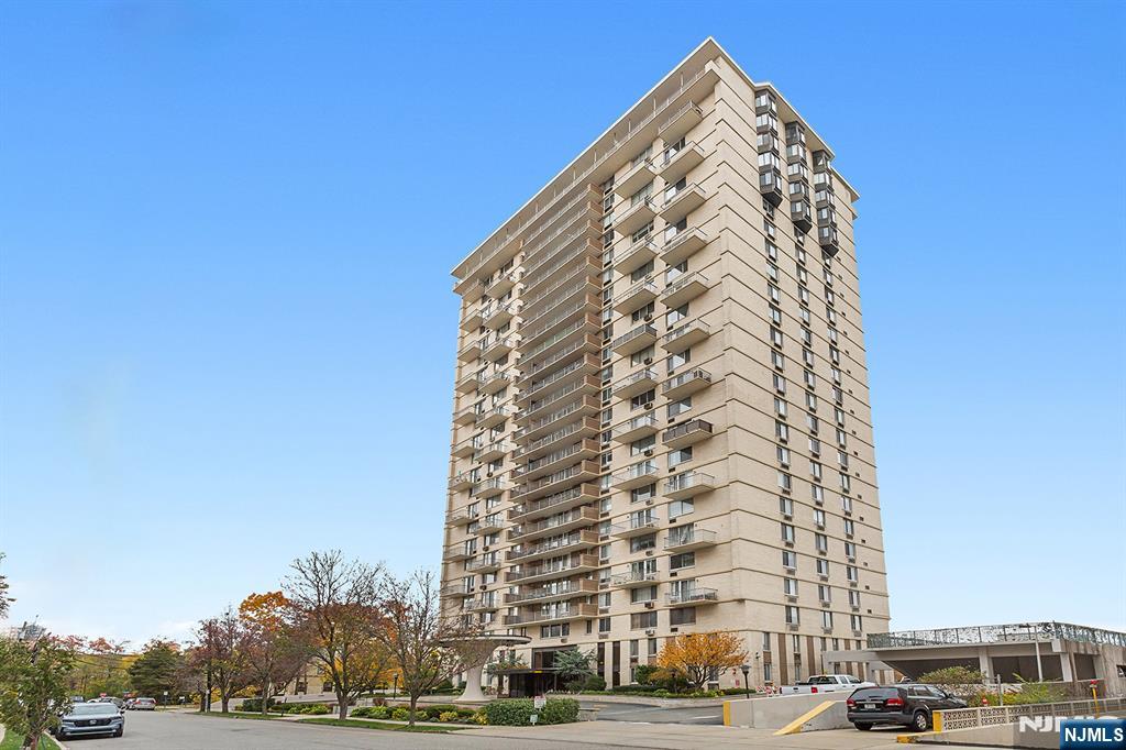 160 Overlook Avenue, Unit 4B Hackensack, NJ 07601 - Photo 29 of 31