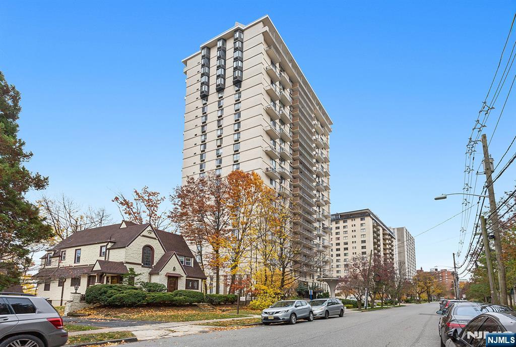 160 Overlook Avenue, Unit 4B Hackensack, NJ 07601 - Photo 31 of 31