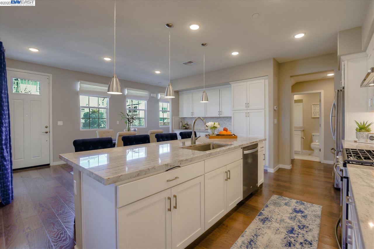 37584 Breakers Road Newark, CA 94560 - Photo 9 of 36 Gallery Image 9