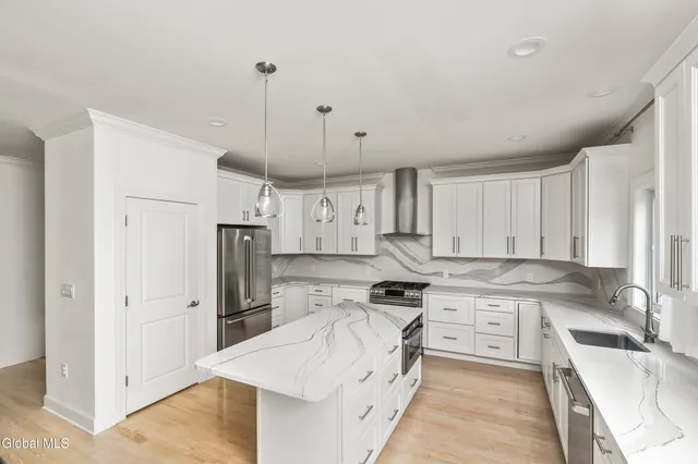 $1,499,995 | 11 Gabby Court, Colonie, NY 12309