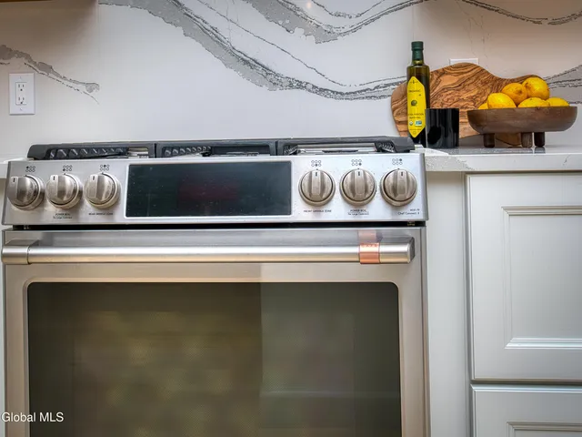 $1,499,995 | 11 Gabby Court, Colonie, NY 12309