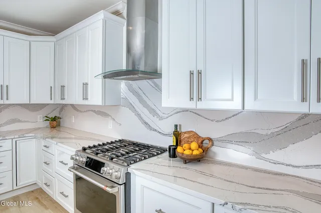 $1,499,995 | 11 Gabby Court, Colonie, NY 12309