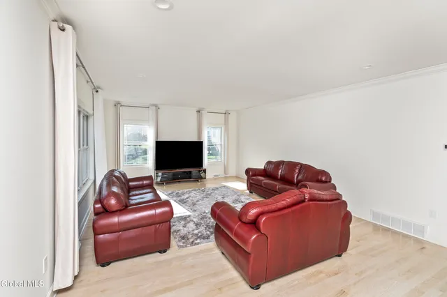 $1,499,995 | 11 Gabby Court, Colonie, NY 12309