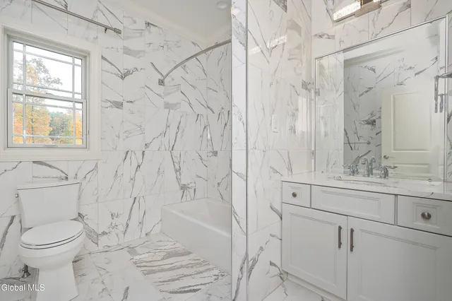 $1,499,995 | 11 Gabby Court, Colonie, NY 12309