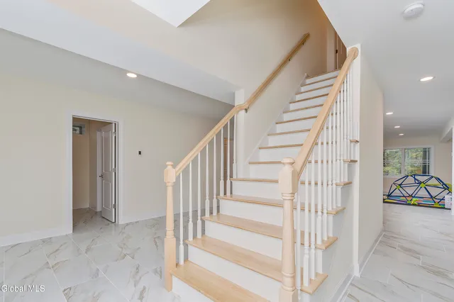 $1,499,995 | 11 Gabby Court, Colonie, NY 12309