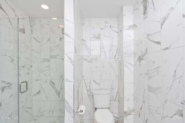 $1,499,995 | 11 Gabby Court, Colonie, NY 12309