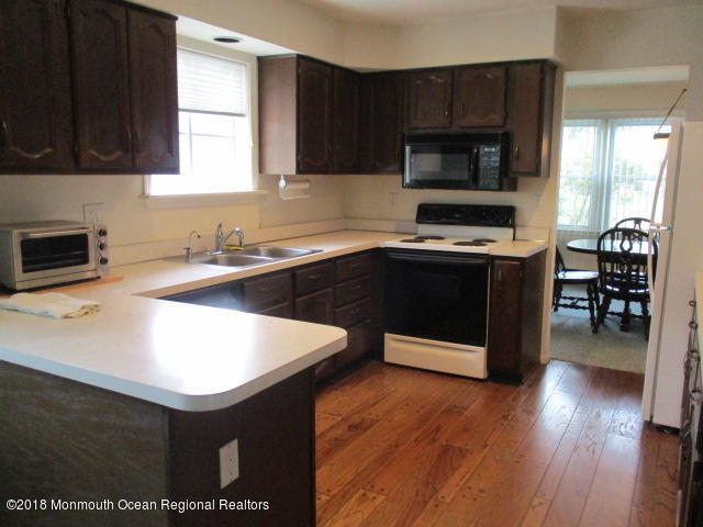 7 Meadowbrook Road Brick, NJ 08723 - Photo 12 of 35 IMG_4437