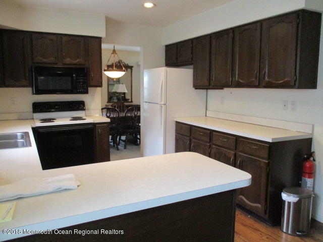 7 Meadowbrook Road Brick, NJ 08723 - Photo 13 of 35 IMG_4436