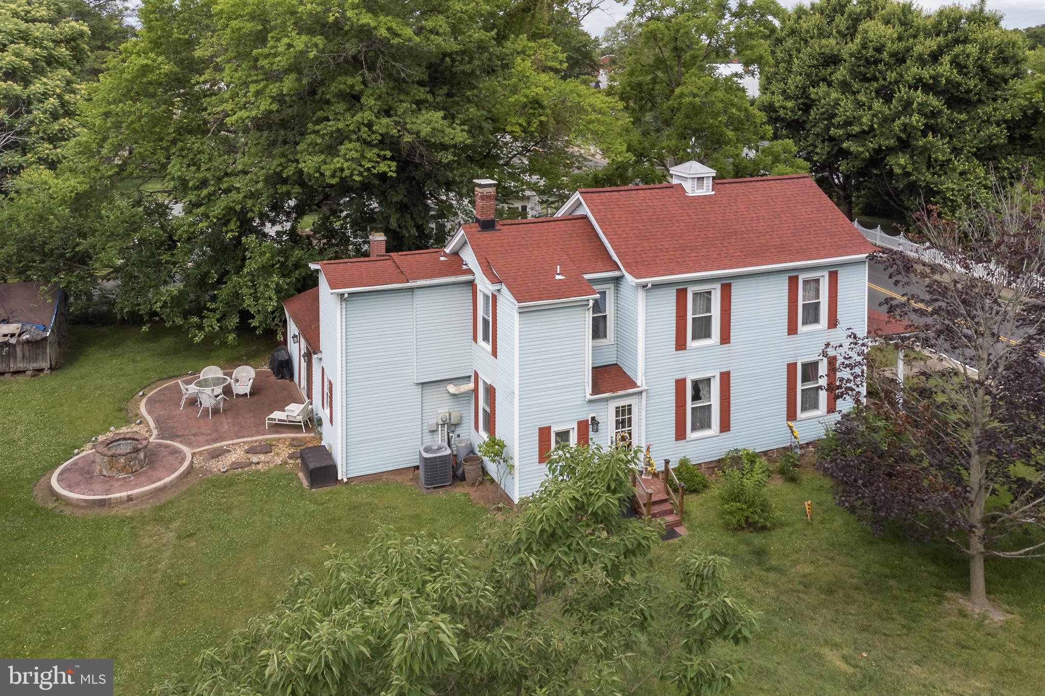 8901 Center Street Manassas, VA 20110 - Photo 3 of 47