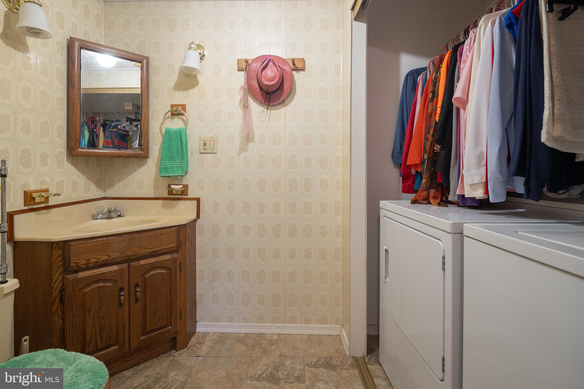 8901 Center Street Manassas, VA 20110 - Photo 43 of 47