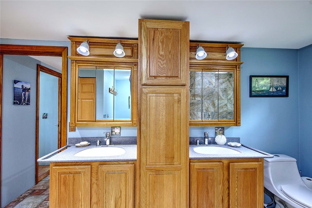 1680 Drift Road Westport, MA 02790 - Photo 22 of 32