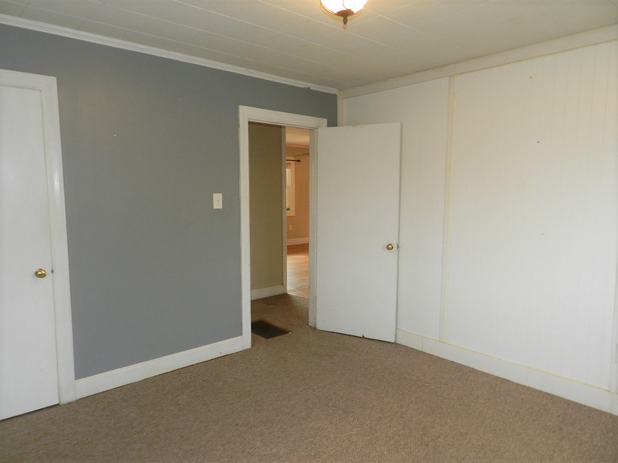 1037 Holly Ridge Road Blacksburg, SC 29702 - Photo 8 of 16