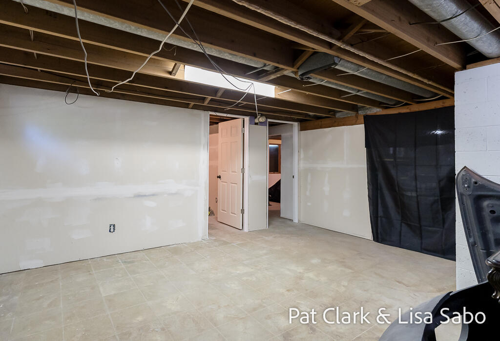1297 Joslyn Road Muskegon, MI 49445 - Photo 27 of 38 1297JosylnRd-28LoRes