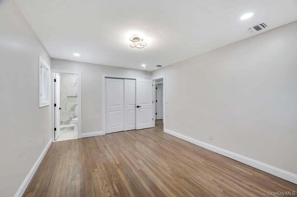 191 Ridge Road Wheatley Heights, NY 11798 - Photo 14 of 26