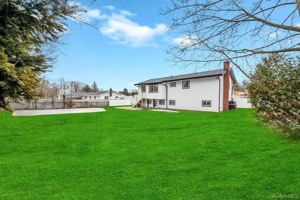 $849,000 | 191 Ridge Road, Wheatley Heights, NY 11798