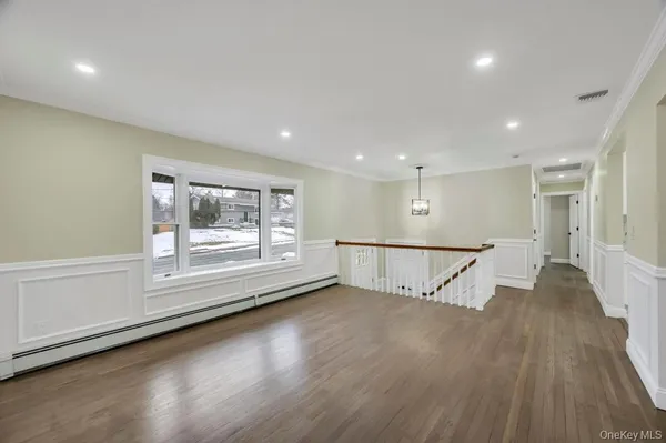 $849,000 | 191 Ridge Road, Wheatley Heights, NY 11798