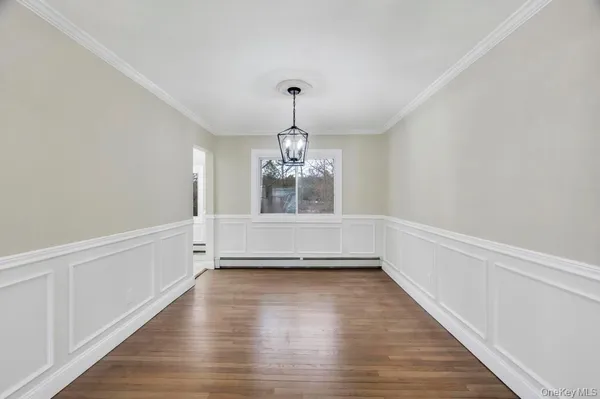 $849,000 | 191 Ridge Road, Wheatley Heights, NY 11798