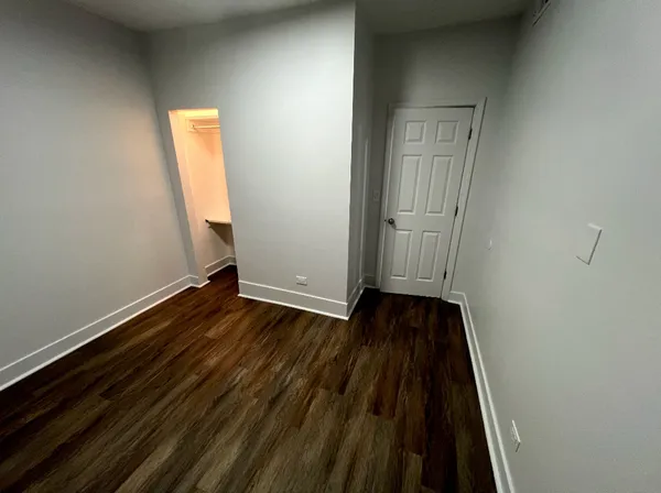 $1,800 | 7220 South East End Avenue, Chicago, IL 60649