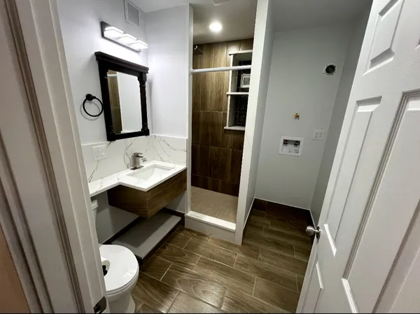 $1,800 | 7220 South East End Avenue, Chicago, IL 60649