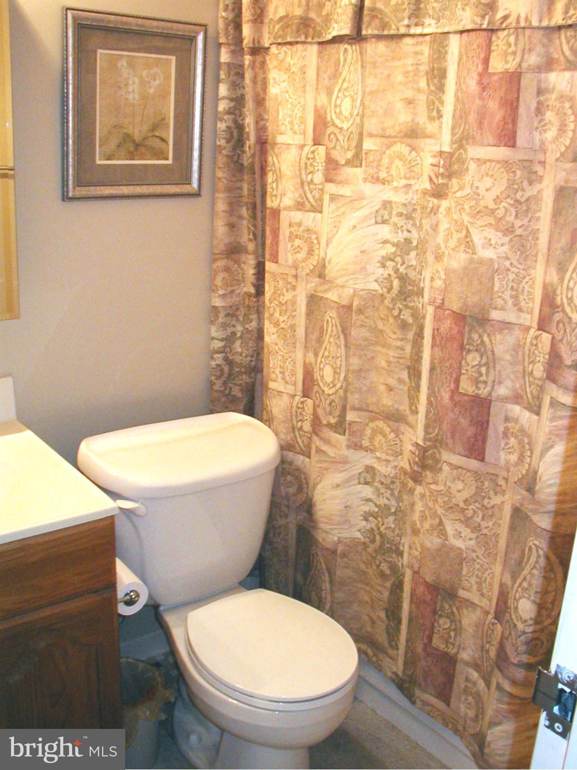 6149 Edsall Road, Unit M Alexandria, VA 22304 - Photo 6 of 12 Bath