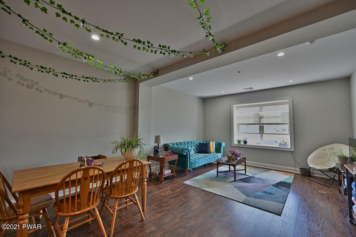 970 Ridge Avenue Scranton, PA 18510 - Photo 25 of 39 Dining area