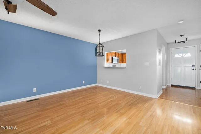 $1,650 | 152 Gray Station Road, Johnson City, TN 37615