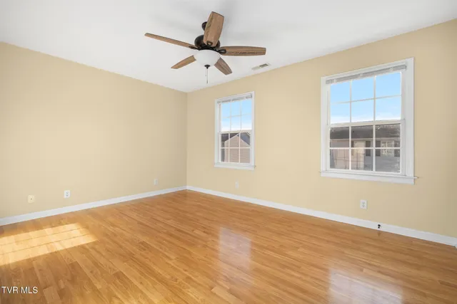 $1,650 | 152 Gray Station Road, Johnson City, TN 37615