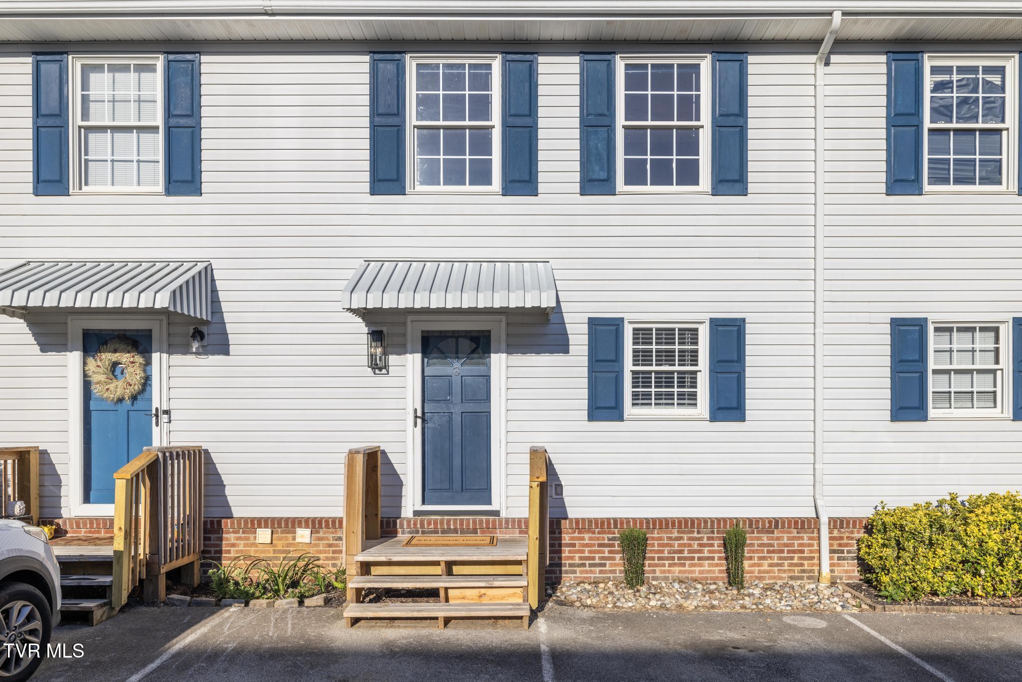 152 Gray Station Road Johnson City, TN 37615 - Photo 2 of 30 IMG_4666