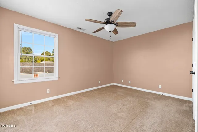 $1,650 | 152 Gray Station Road, Johnson City, TN 37615