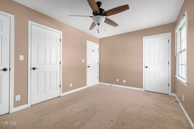 $1,650 | 152 Gray Station Road, Johnson City, TN 37615