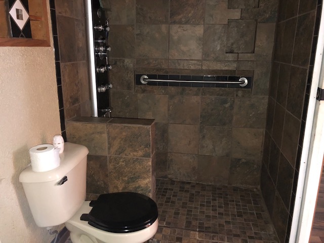 10 Winrock Road Montgomery, IL 60538 - Photo 12 of 19 a bathroom with a toilet