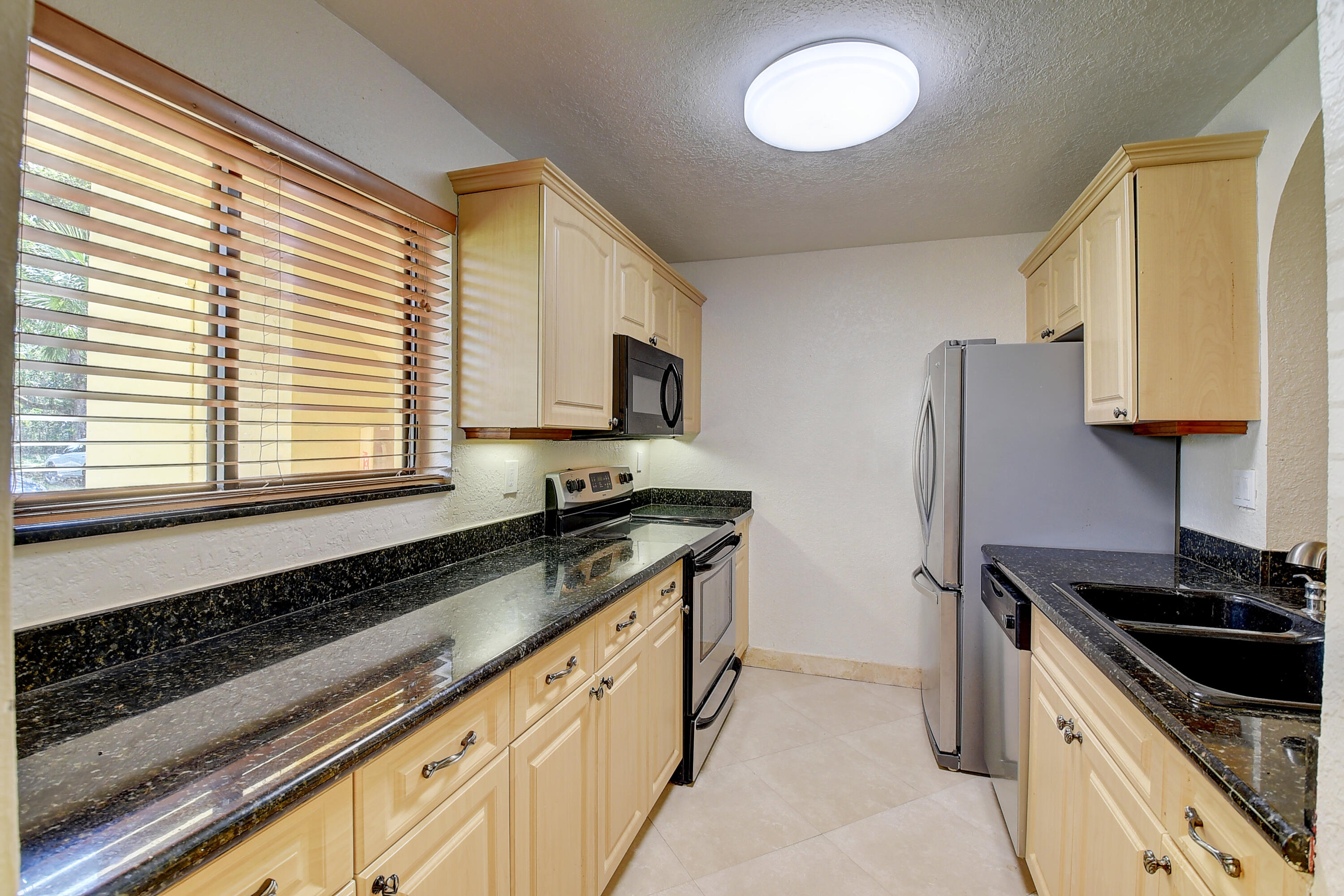 912 Southwest 9th St Circle, Unit 106 Boca Raton, FL 33486 - Photo 3 of 22 09_1 (9)