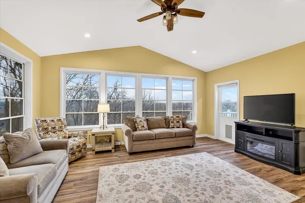 $775,000 | N9181 Cardinal Crest Lane, New Glarus, WI 53574