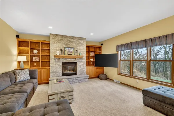 $775,000 | N9181 Cardinal Crest Lane, New Glarus, WI 53574