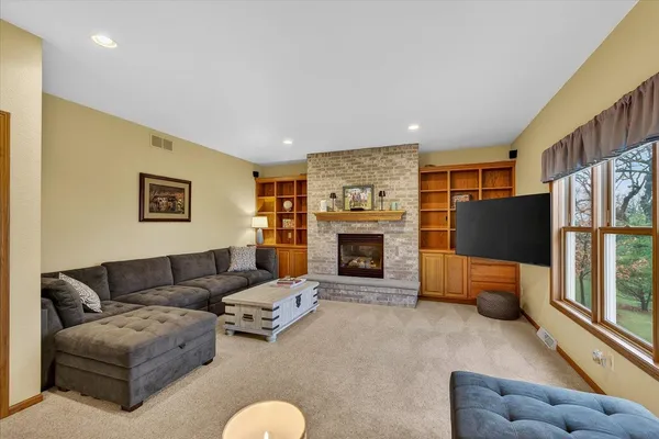 $775,000 | N9181 Cardinal Crest Lane, New Glarus, WI 53574